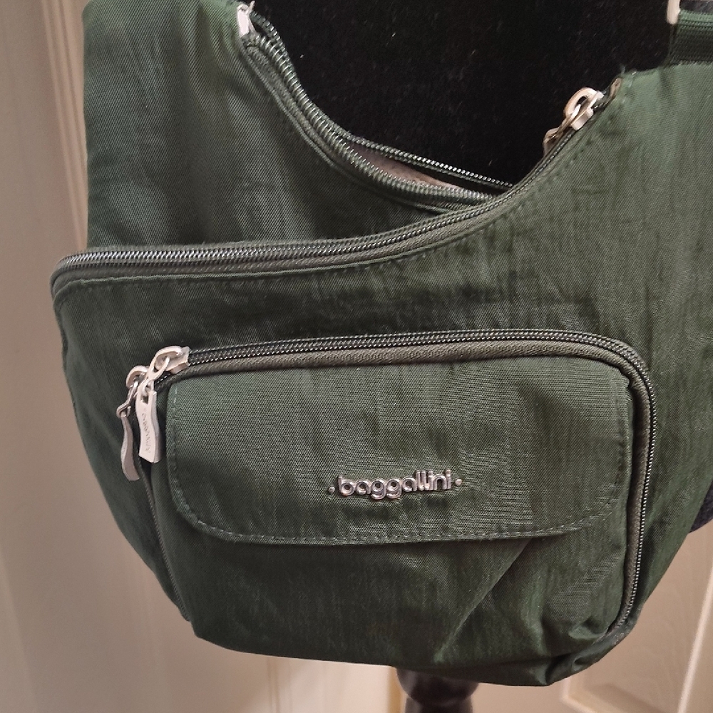 Baggallini Forest Green Crossbody Bag